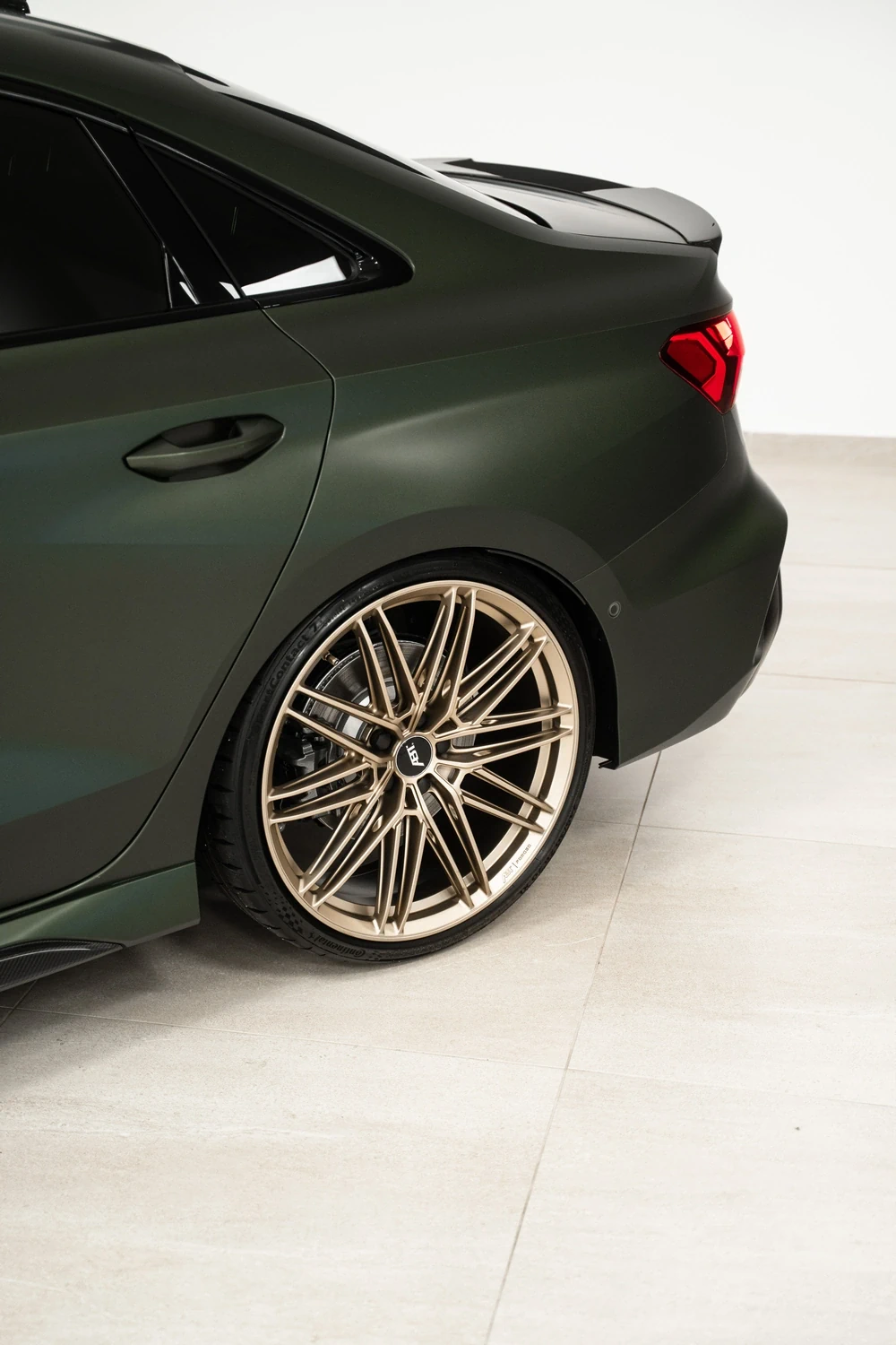 ABT audi RS3-R tuning v IAMWORK