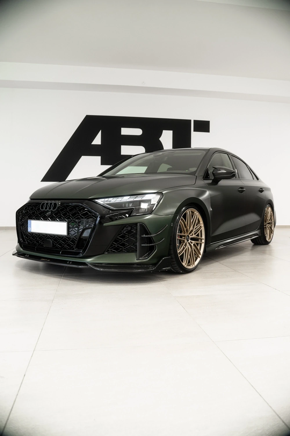 ABT audi RS3-R tuning v IAMWORK